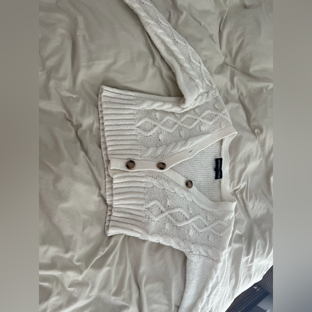 Kendall & Kylie sweater